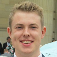 peter head shot cropped small